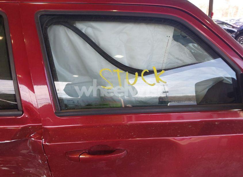 Photo 5 of 2016 Jeep Patriot SPORT (VIN 1C4NJRBB0GD691944)