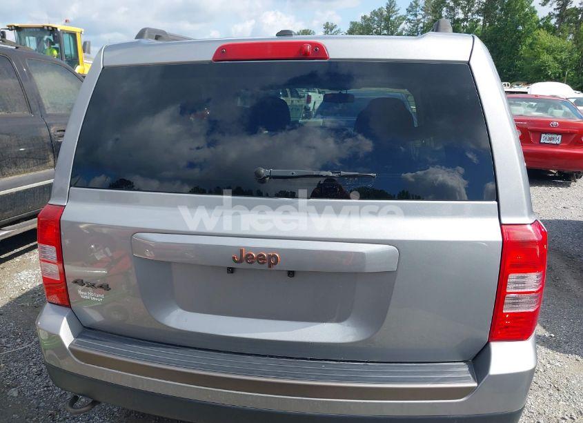 Photo 16 of 2016 Jeep Patriot 75TH ANNIVERSARY (VIN 1C4NJRBB0GD708502)