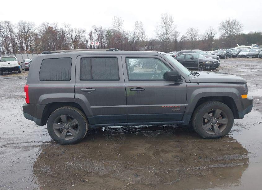 Photo 13 of 2016 Jeep Patriot 75TH ANNIVERSARY (VIN 1C4NJRBB0GD730984)