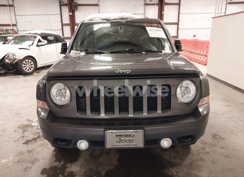 Photo 12 of 2016 Jeep Patriot SPORT (VIN 1C4NJRBB0GD746893)