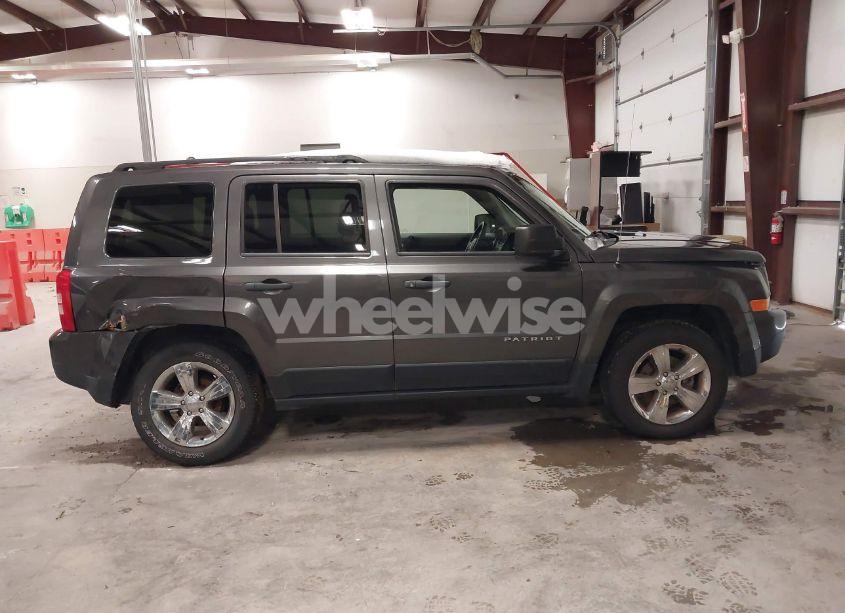 Photo 13 of 2016 Jeep Patriot SPORT (VIN 1C4NJRBB0GD746893)