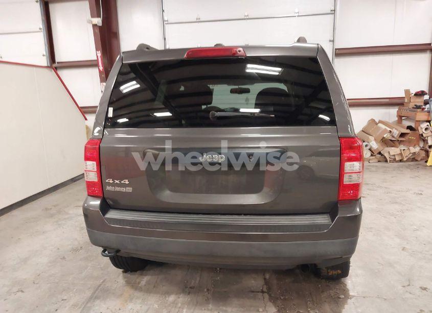 Photo 16 of 2016 Jeep Patriot SPORT (VIN 1C4NJRBB0GD746893)