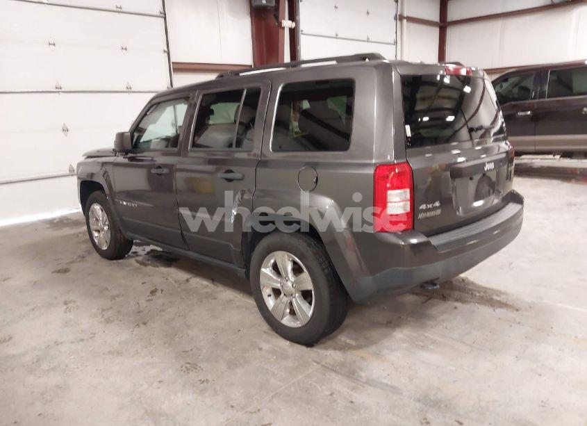 Photo 3 of 2016 Jeep Patriot SPORT (VIN 1C4NJRBB0GD746893)