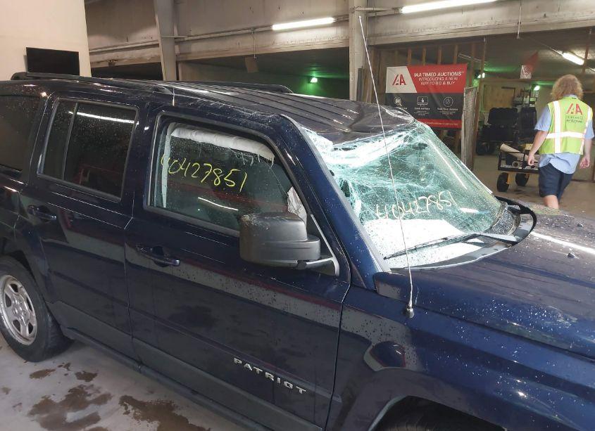 Photo 6 of 2016 Jeep Patriot SPORT (VIN 1C4NJRBB0GD779599)