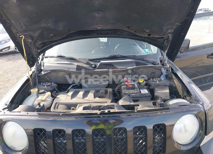 Photo 10 of 2012 Jeep Patriot SPORT (VIN 1C4NJRBB1CD558930)
