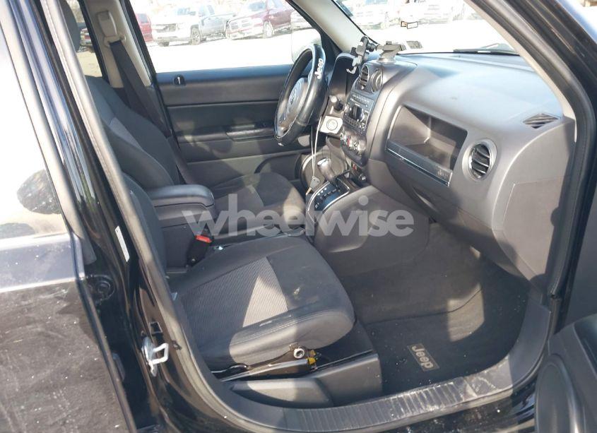 Photo 5 of 2012 Jeep Patriot SPORT (VIN 1C4NJRBB1CD558930)