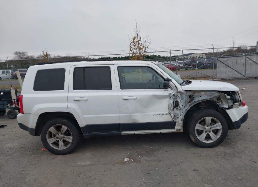 Photo 13 of 2012 Jeep Patriot SPORT (VIN 1C4NJRBB1CD604062)