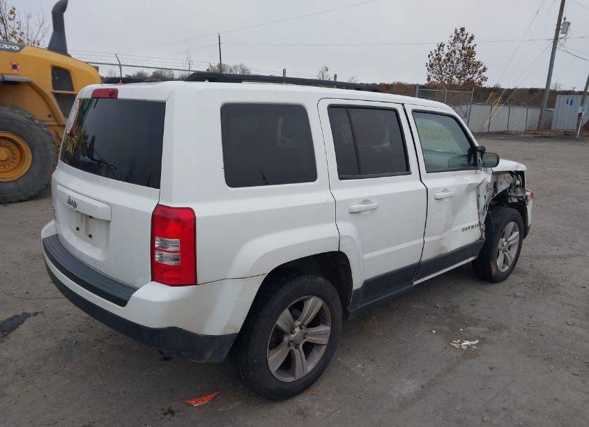 Photo 4 of 2012 Jeep Patriot SPORT (VIN 1C4NJRBB1CD604062)