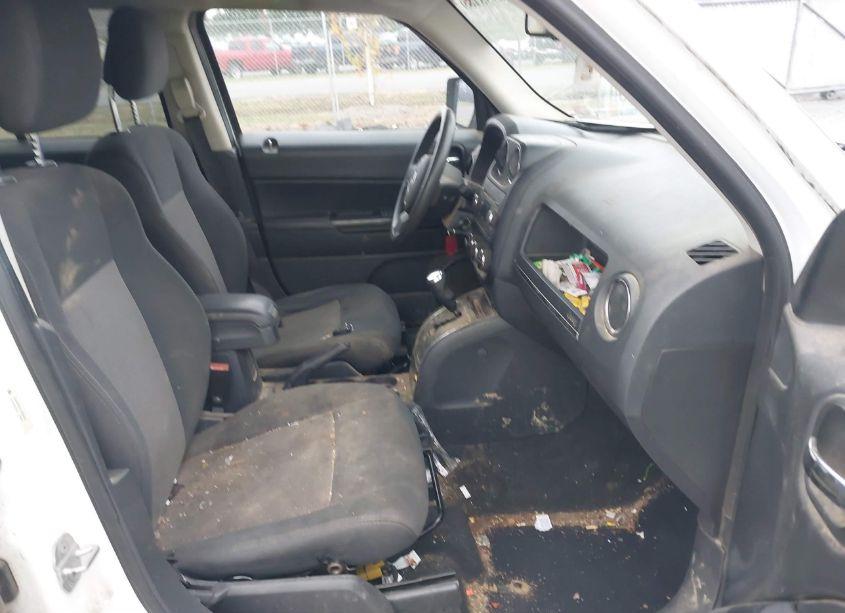 Photo 5 of 2012 Jeep Patriot SPORT (VIN 1C4NJRBB1CD604062)