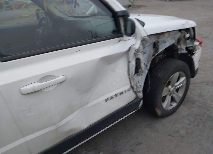 Photo 6 of 2012 Jeep Patriot SPORT (VIN 1C4NJRBB1CD604062)