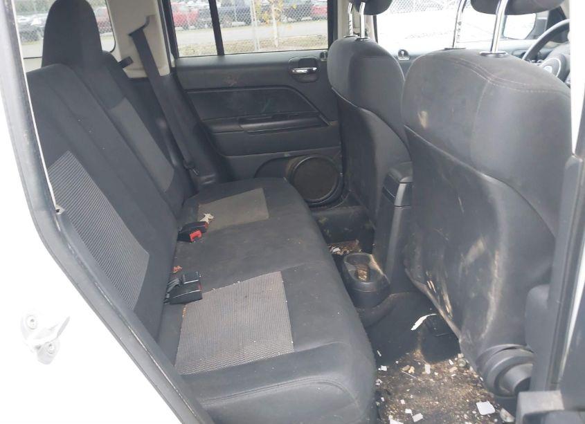 Photo 8 of 2012 Jeep Patriot SPORT (VIN 1C4NJRBB1CD604062)