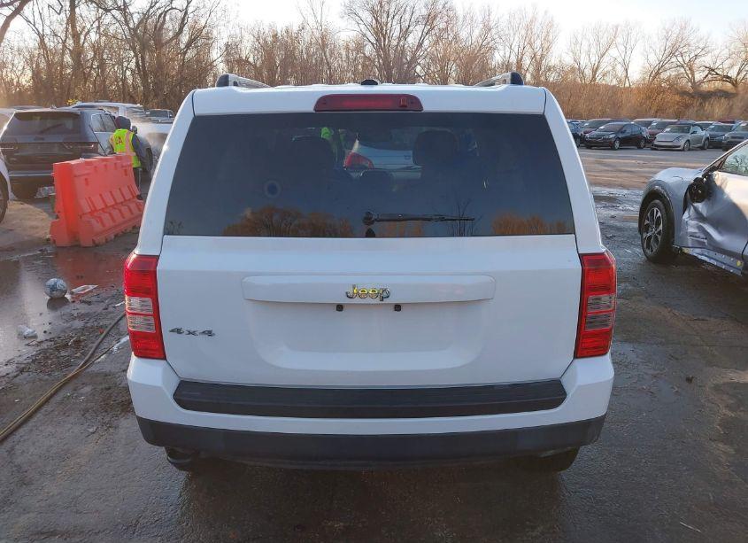 Photo 17 of 2012 Jeep Patriot SPORT (VIN 1C4NJRBB1CD676072)