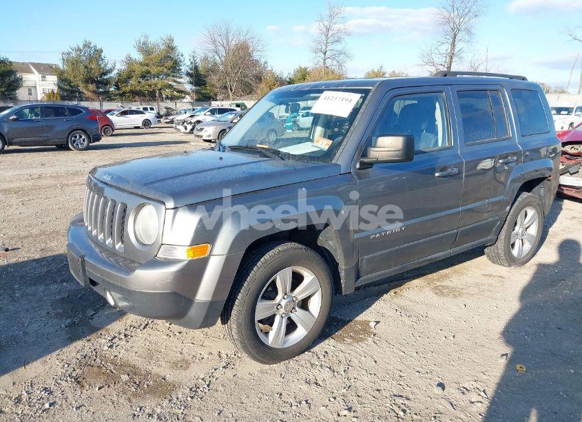 Photo 2 of 2013 Jeep Patriot SPORT (VIN 1C4NJRBB1DD140448)