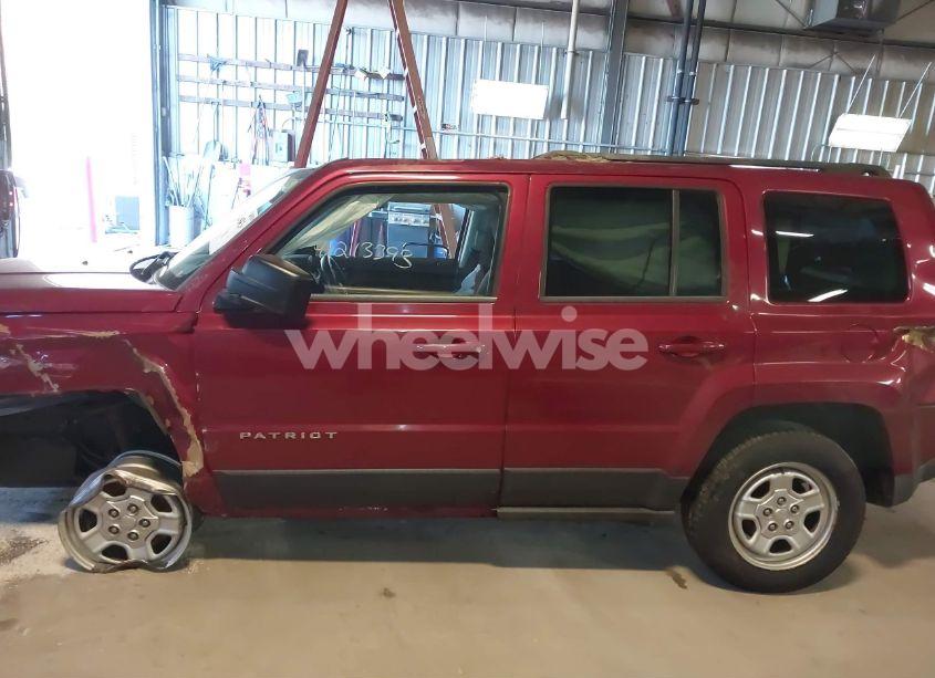 Photo 14 of 2014 Jeep Patriot SPORT (VIN 1C4NJRBB1ED728433)