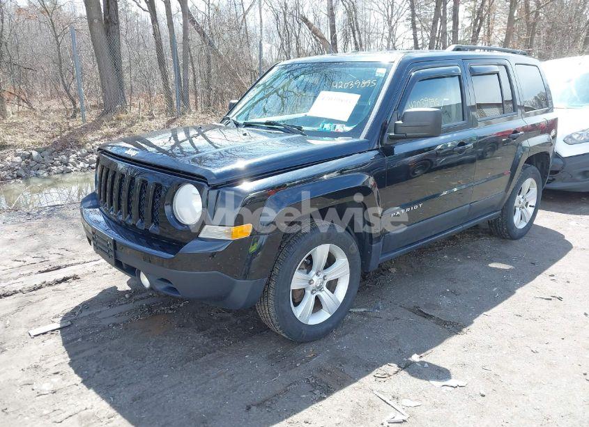 Photo 2 of 2014 Jeep Patriot SPORT (VIN 1C4NJRBB1ED811019)