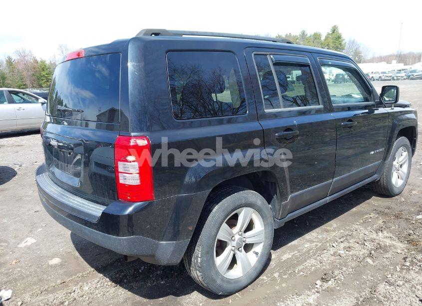 Photo 4 of 2014 Jeep Patriot SPORT (VIN 1C4NJRBB1ED811019)