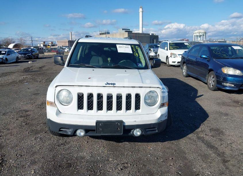 Photo 12 of 2014 Jeep Patriot SPORT (VIN 1C4NJRBB1ED828872)