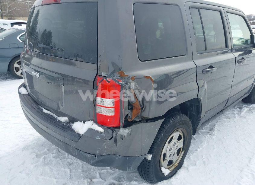 Photo 6 of 2014 Jeep Patriot SPORT (VIN 1C4NJRBB1ED842416)