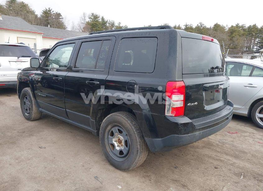 Photo 3 of 2014 Jeep Patriot SPORT (VIN 1C4NJRBB1ED852878)