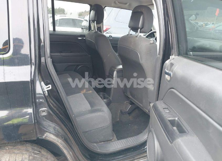 Photo 8 of 2014 Jeep Patriot SPORT (VIN 1C4NJRBB1ED852878)