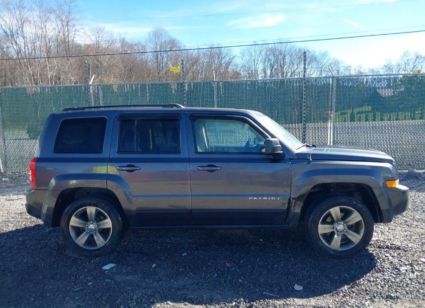 Photo 13 of 2014 Jeep Patriot SPORT (VIN 1C4NJRBB1ED858471)
