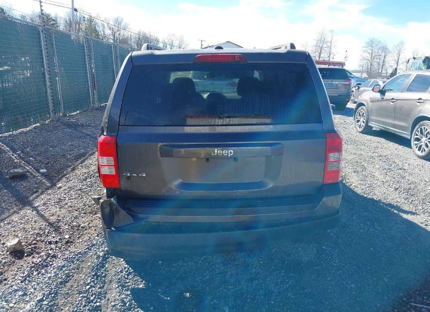 Photo 16 of 2014 Jeep Patriot SPORT (VIN 1C4NJRBB1ED858471)