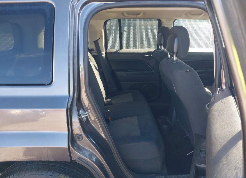 Photo 8 of 2014 Jeep Patriot SPORT (VIN 1C4NJRBB1ED858471)