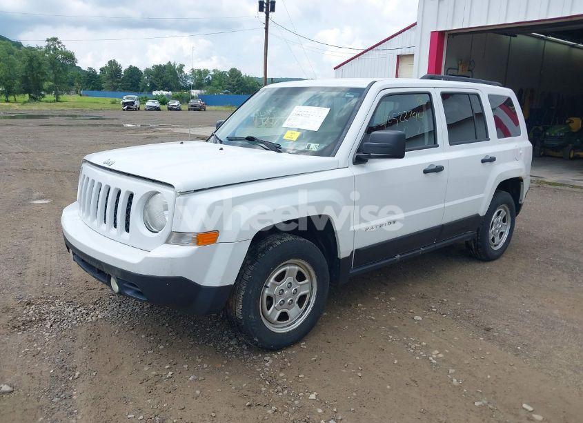 Photo 2 of 2014 Jeep Patriot SPORT (VIN 1C4NJRBB1ED924355)