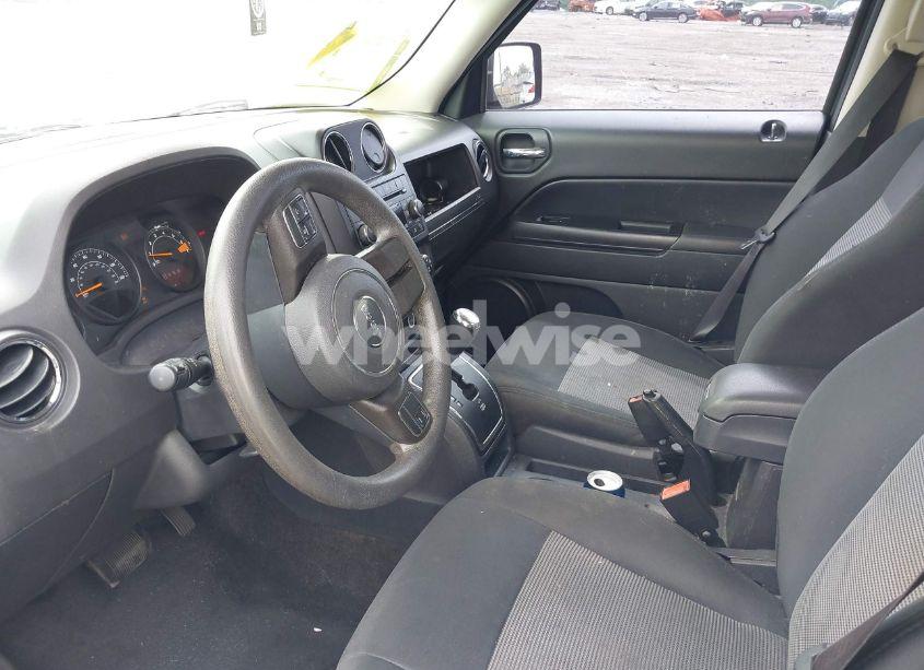 Photo 12 of 2015 Jeep Patriot SPORT (VIN 1C4NJRBB1FD121420)