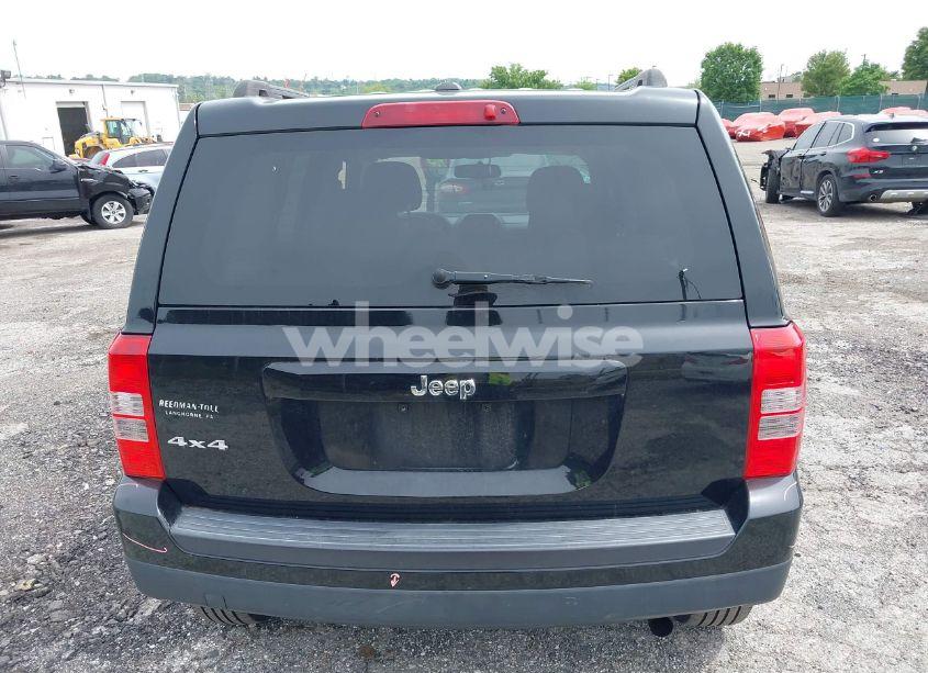 Photo 17 of 2015 Jeep Patriot SPORT (VIN 1C4NJRBB1FD121420)