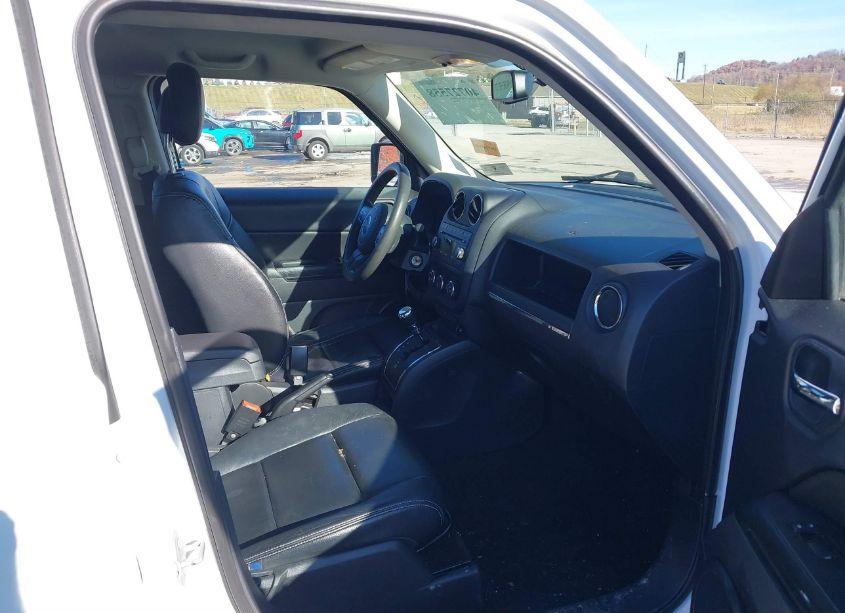 Photo 5 of 2015 Jeep Patriot ALTITUDE EDITION (VIN 1C4NJRBB1FD347361)