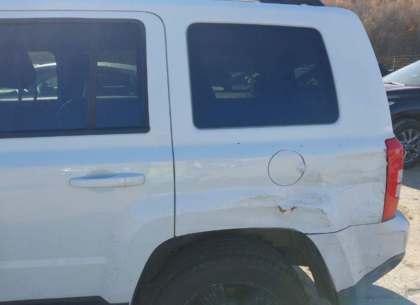 Photo 6 of 2015 Jeep Patriot ALTITUDE EDITION (VIN 1C4NJRBB1FD347361)