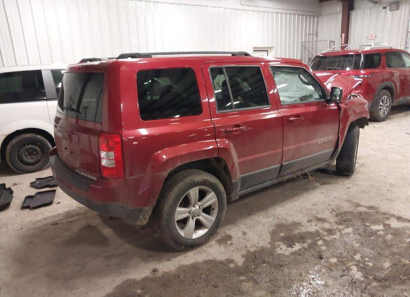 Photo 4 of 2016 Jeep Patriot SPORT (VIN 1C4NJRBB1GD544693)