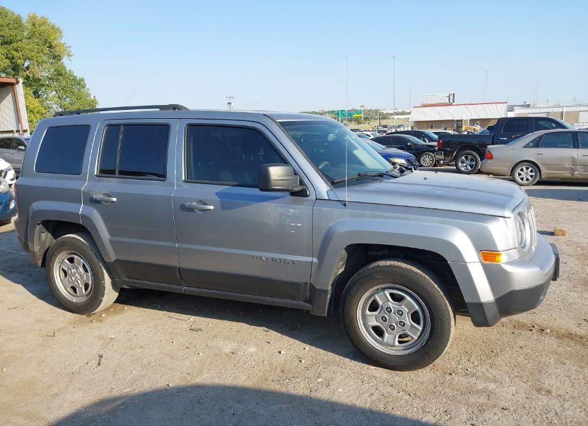 Photo 13 of 2017 Jeep Patriot SPORT 4X4 (VIN 1C4NJRBB1HD144828)