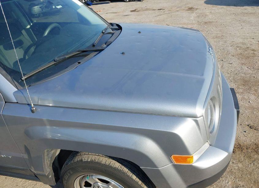 Photo 6 of 2017 Jeep Patriot SPORT 4X4 (VIN 1C4NJRBB1HD144828)