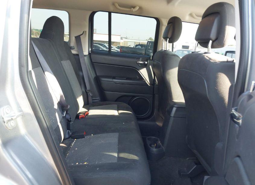 Photo 8 of 2017 Jeep Patriot SPORT 4X4 (VIN 1C4NJRBB1HD144828)