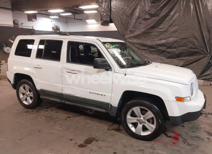 Photo 6 of 2012 Jeep Patriot SPORT (VIN 1C4NJRBB2CD513253)