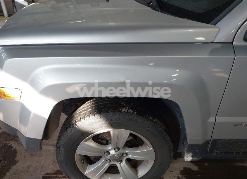 Photo 12 of 2012 Jeep Patriot SPORT (VIN 1C4NJRBB2CD563845)