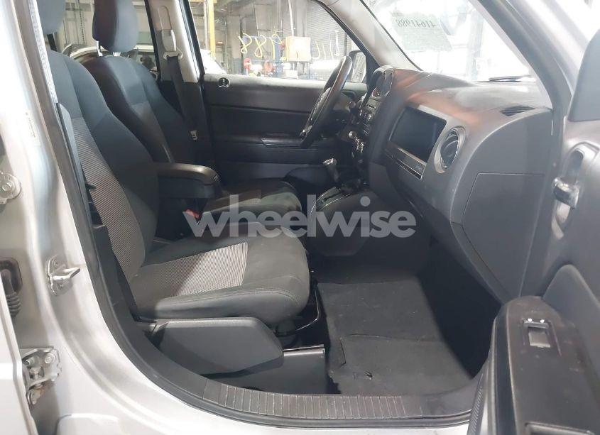 Photo 5 of 2012 Jeep Patriot SPORT (VIN 1C4NJRBB2CD563845)