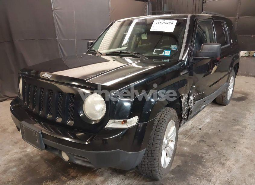 Photo 2 of 2012 Jeep Patriot SPORT (VIN 1C4NJRBB2CD630332)