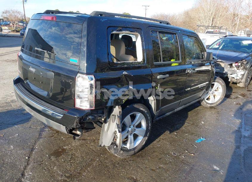 Photo 4 of 2014 Jeep Patriot SPORT (VIN 1C4NJRBB2ED792898)