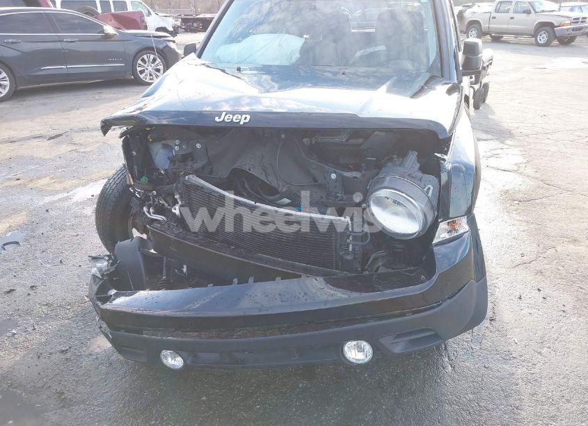 Photo 6 of 2014 Jeep Patriot SPORT (VIN 1C4NJRBB2ED792898)