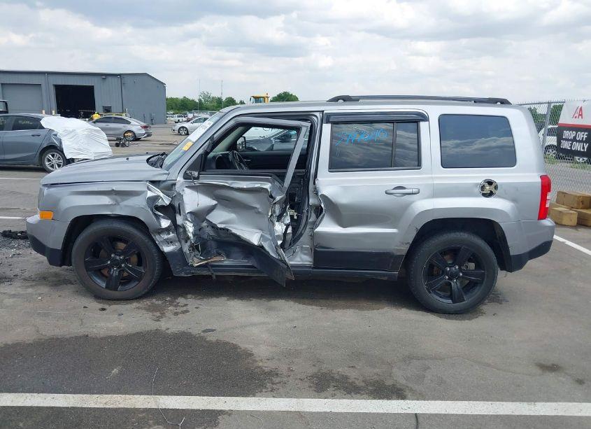 Photo 15 of 2015 Jeep Patriot ALTITUDE EDITION (VIN 1C4NJRBB2FD354321)