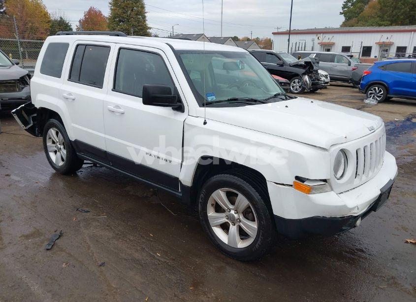 2016 Jeep Patriot SPORT (VIN 1C4NJRBB2GD500363) main photo