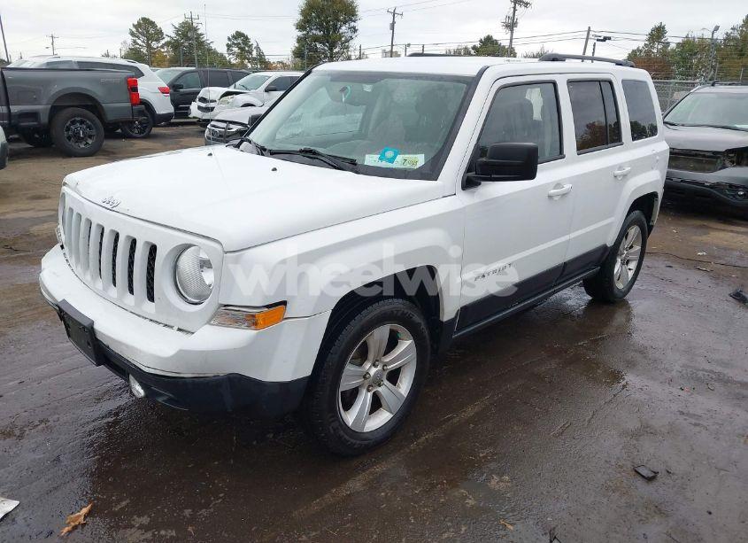 Photo 2 of 2016 Jeep Patriot SPORT (VIN 1C4NJRBB2GD500363)