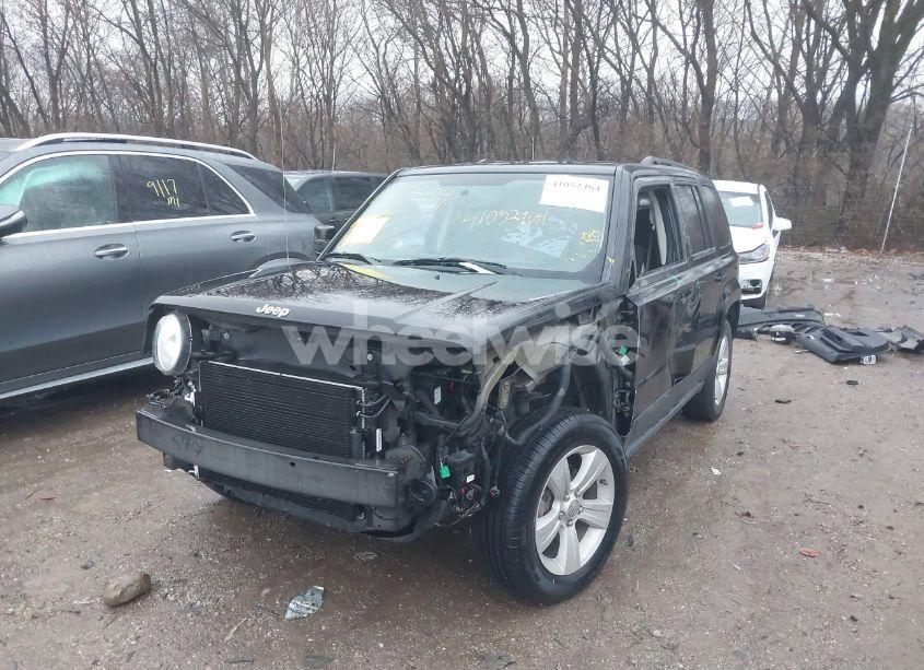 Photo 2 of 2016 Jeep Patriot SPORT (VIN 1C4NJRBB2GD534934)