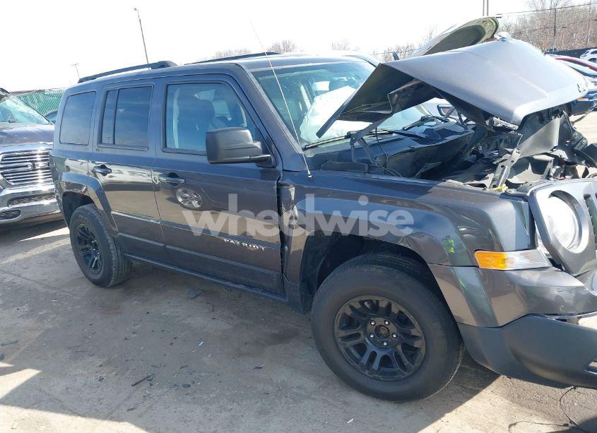 Photo 10 of 2016 Jeep Patriot SPORT (VIN 1C4NJRBB2GD669119)