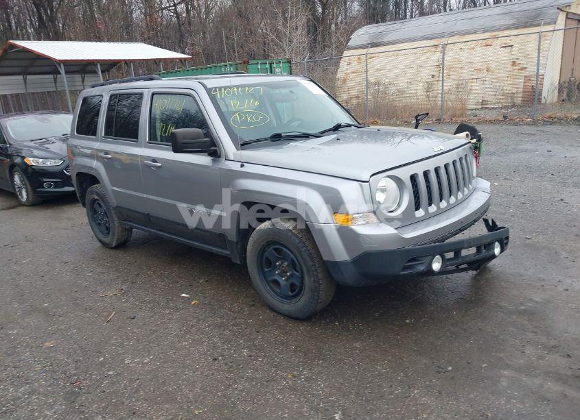 2016 Jeep Patriot SPORT (VIN 1C4NJRBB2GD673347) main photo