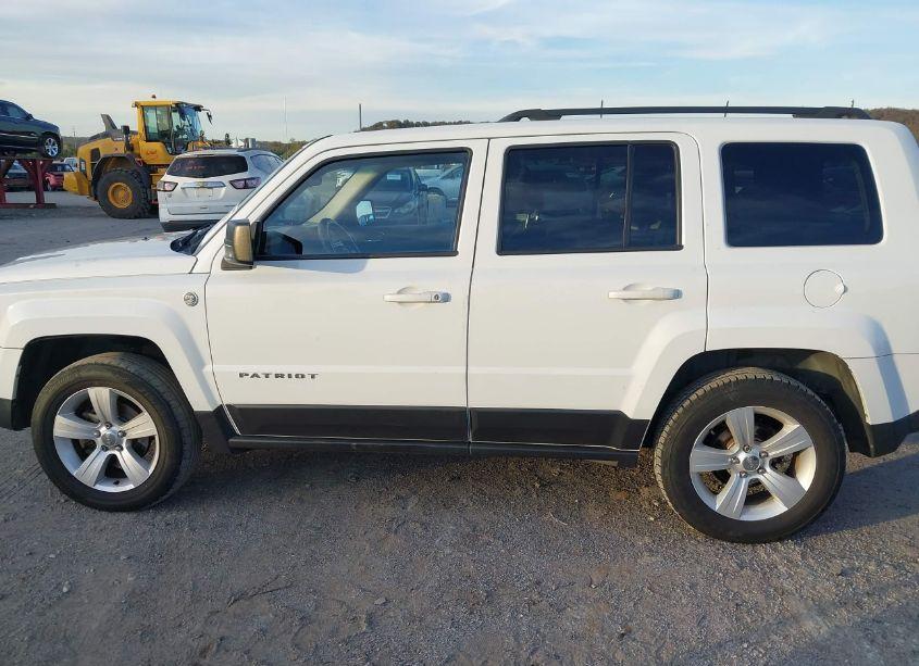 Photo 14 of 2017 Jeep Patriot SPORT 4X4 (VIN 1C4NJRBB2HD206463)