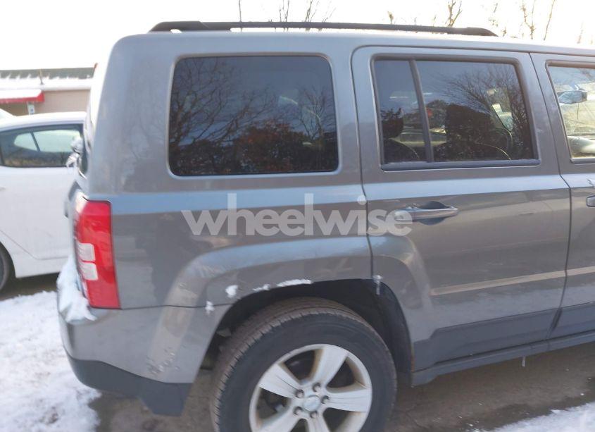 Photo 15 of 2013 Jeep Patriot SPORT (VIN 1C4NJRBB3DD228885)